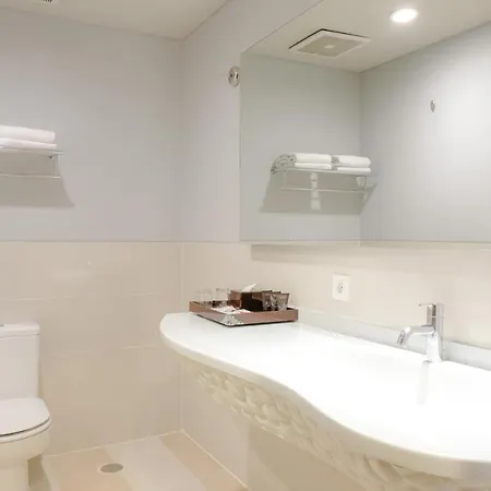 Atria Hotel Gading Serpong Bagian luar foto