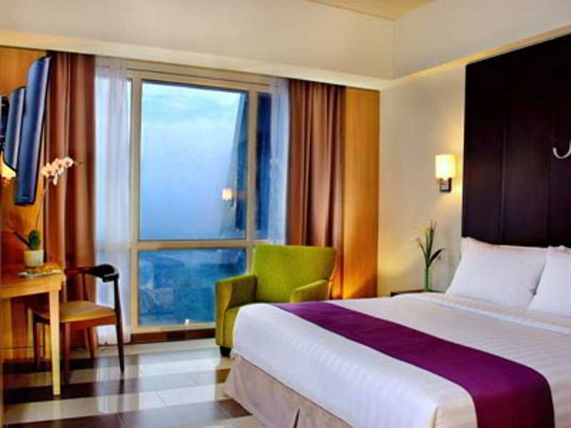 Atria Gading Serpong