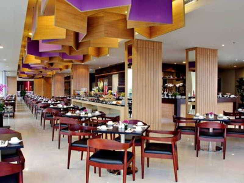 Atria Gading 4*